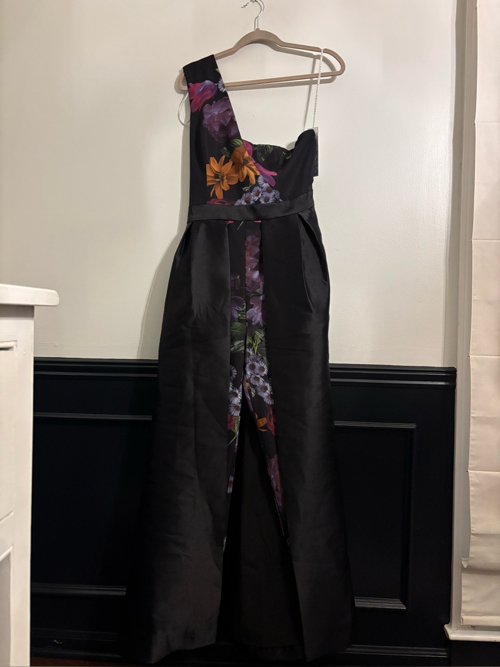 NWT Kay Unger New York One-Shoulder Floral Accent Evening Dress - 14